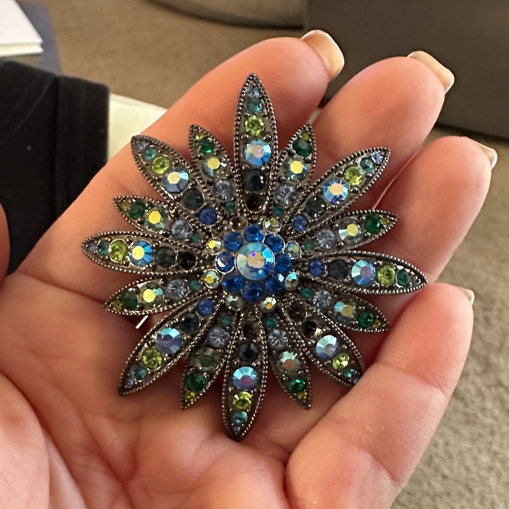 Elegant Blue and Green Floral Brooch
